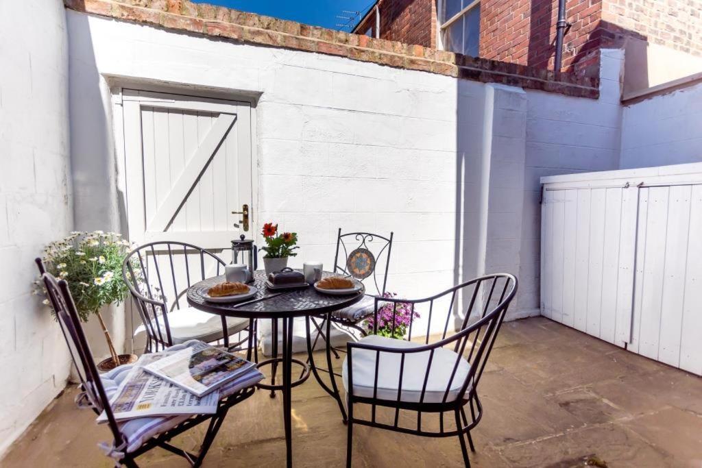 48 Fairfax Street Villa York Eksteriør bilde